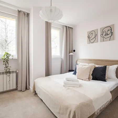 Krasinski Garden Superior By Bookinghost Apartment