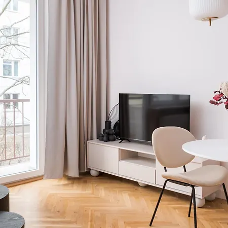 Appartement Krasinski Garden Superior By Bookinghost *